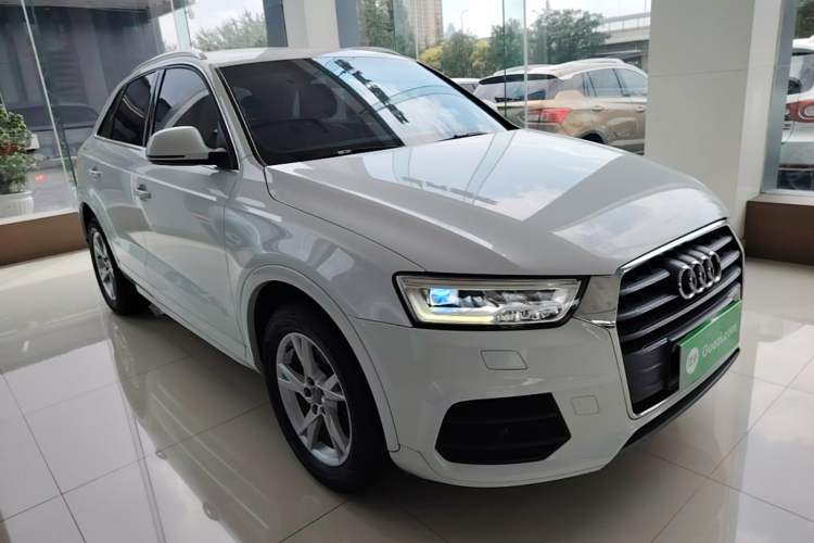Used Audi Q3 2018 30th Anniversary Edition 30 TFSI Fashion Model Front Right 45 Deg