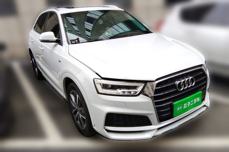 Used Audi Q3 2018 30 TFSI Fashion Edition Collector's Version Front Right 45 Deg