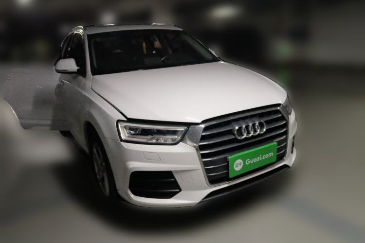 Used Audi Q3 2018 30th Anniversary Edition 30 TFSI Standard Model Front Right 45 Deg