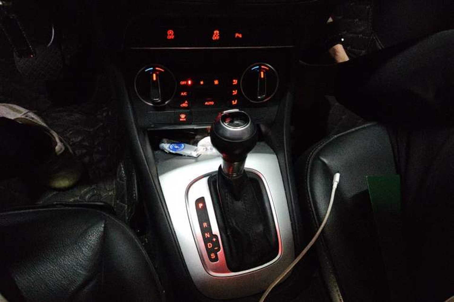 Used Audi Q3 2018 30th Anniversary Edition 30 TFSI Fashion Model Gear Lever