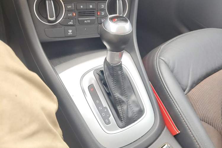 Used Audi Q3 2018 30th Anniversary Edition 35 TFSI Fashion Model Gear Lever