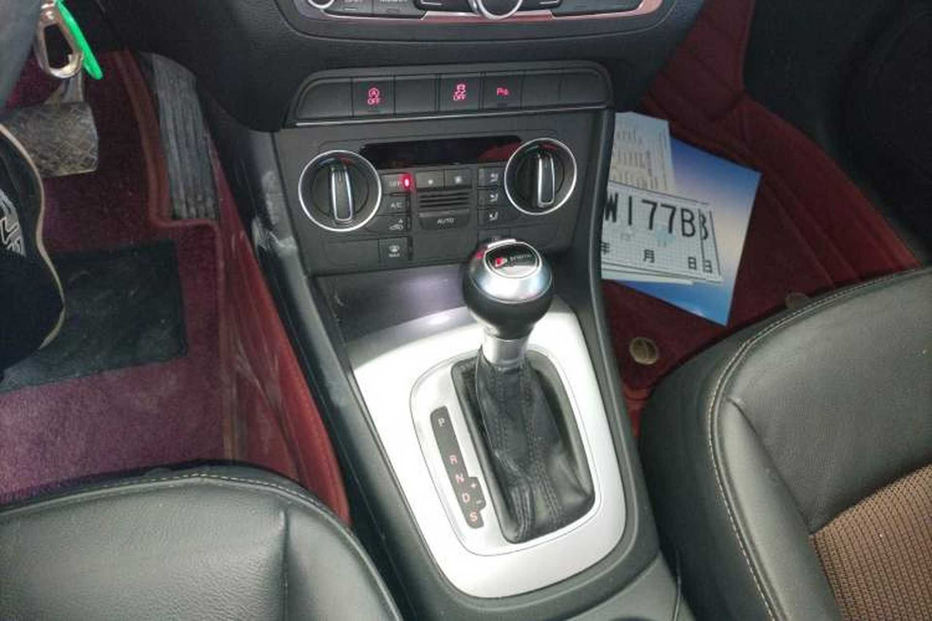 Used Audi Q3 2018 30th Anniversary Edition 30 TFSI Fashion Model Gear Lever