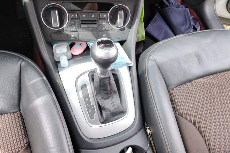 Used Audi Q3 2018 30th Anniversary Edition 30 TFSI Fashion Model Gear Lever