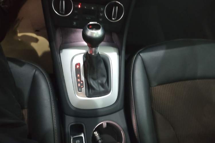 Used Audi Q3 2018 30th Anniversary Edition 30 TFSI Fashion Model Gear Lever