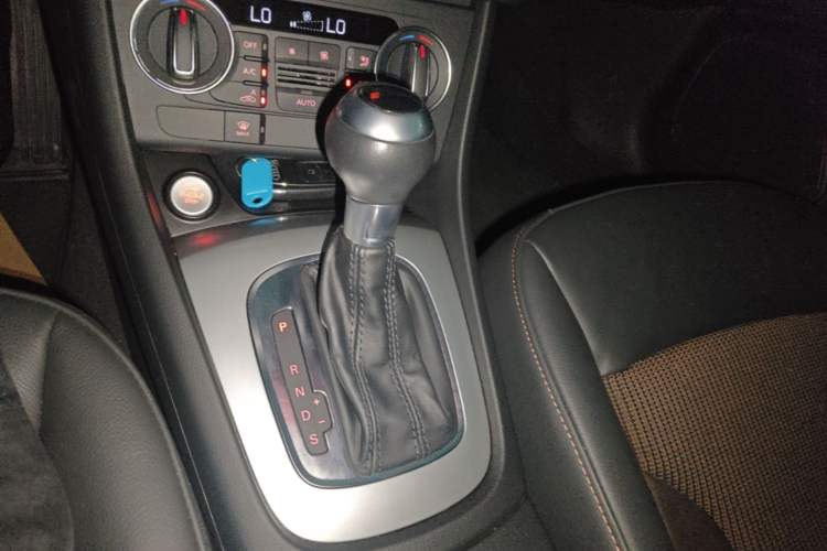 Used Audi Q3 2018 30th Anniversary Edition 35 TFSI Fashion Model Gear Lever