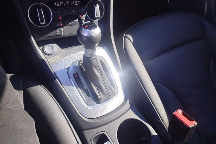 Used Audi Q3 2018 30th Anniversary Edition 30 TFSI Style Model Gear Lever
