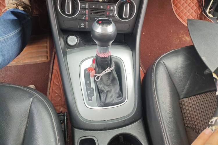 Used Audi Q3 2018 30th Anniversary Edition 35 TFSI Fashion Model Gear Lever