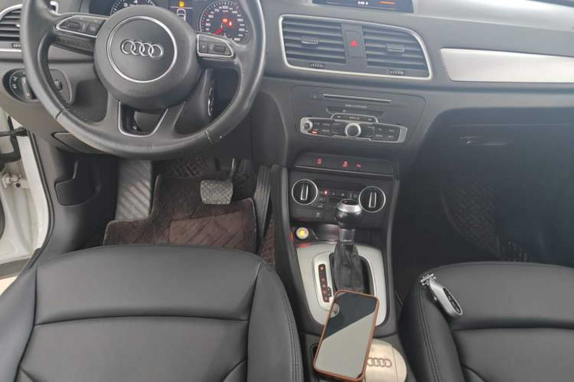 Used Audi Q3 2018 30th Anniversary Edition 35 TFSI Fashion Model Gear Lever