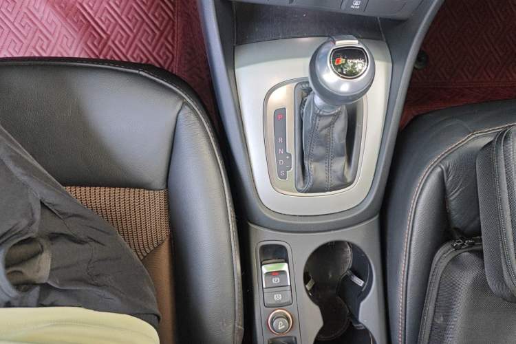 Used Audi Q3 2018 30th Anniversary Edition 30 TFSI Fashion Model Gear Lever