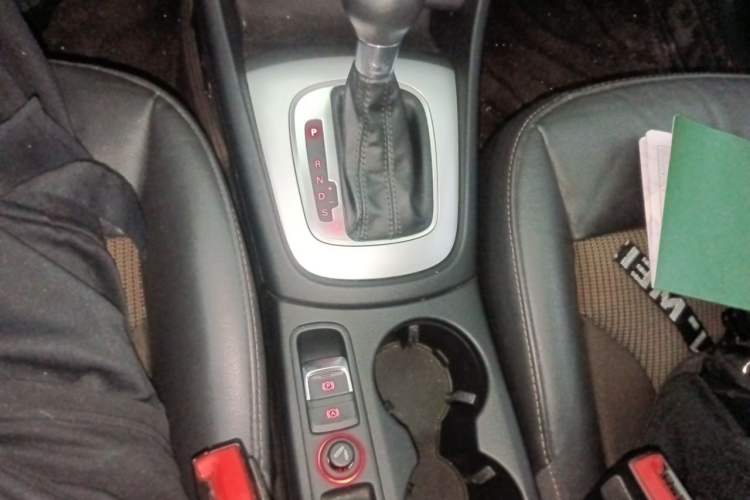Used Audi Q3 2018 30th Anniversary Edition 30 TFSI Fashion Model Gear Lever