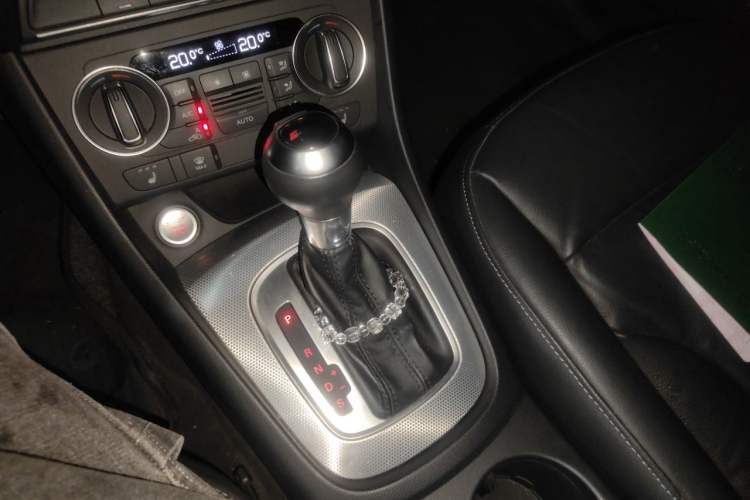 Used Audi Q3 2018 30th Anniversary Edition 30 TFSI Style Model Gear Lever