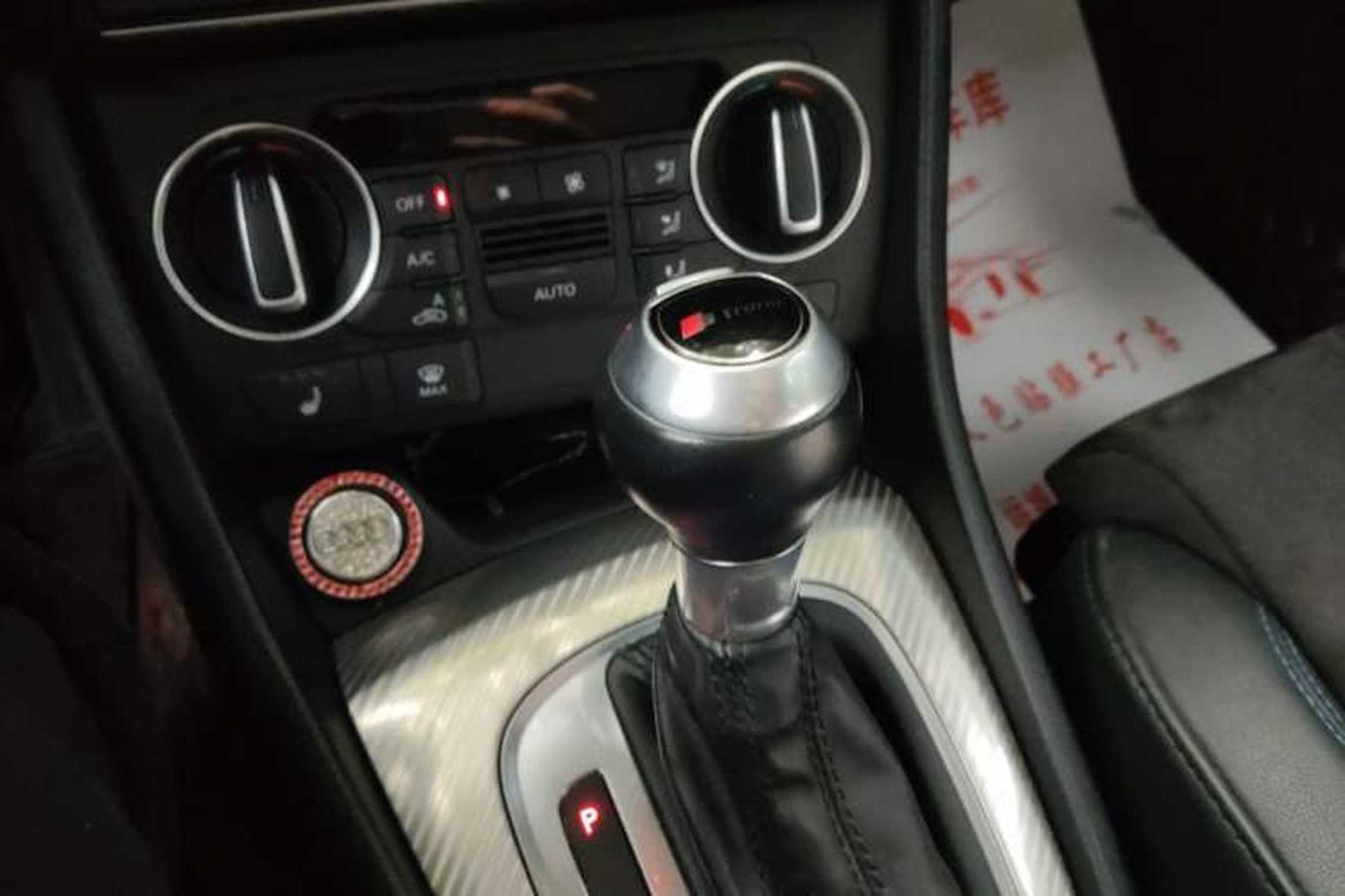 Used Audi Q3 2018 30th Anniversary Edition 35 TFSI Sport Model Gear Lever