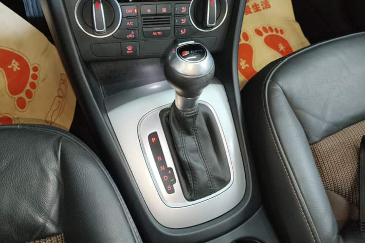 Used Audi Q3 2018 30 TFSI Fashion Edition Collector's Version Gear Lever