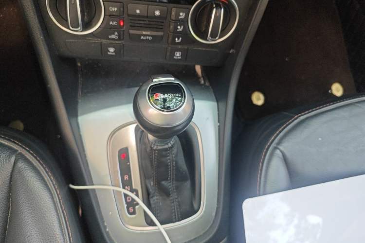 Used Audi Q3 2018 30 TFSI Fashion Edition Collector's Version Gear Lever
