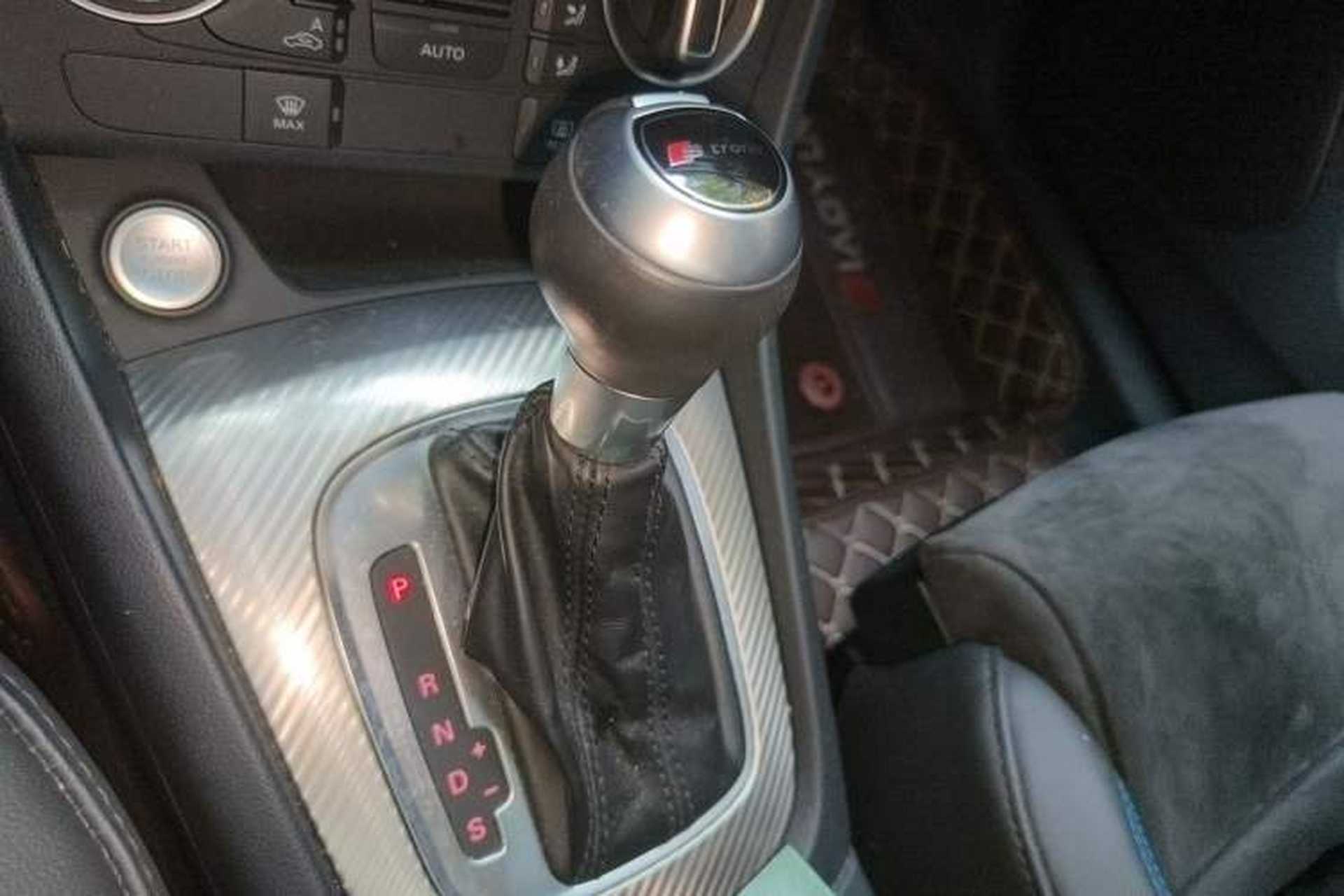 Used Audi Q3 2018 30th Anniversary Edition 35 TFSI Sport Model Gear Lever