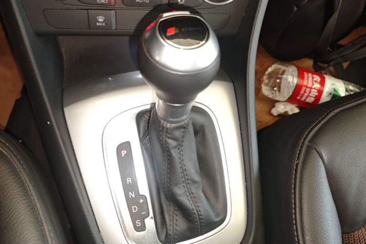 Used Audi Q3 2018 30th Anniversary Edition 35 TFSI Fashion Model Gear Lever