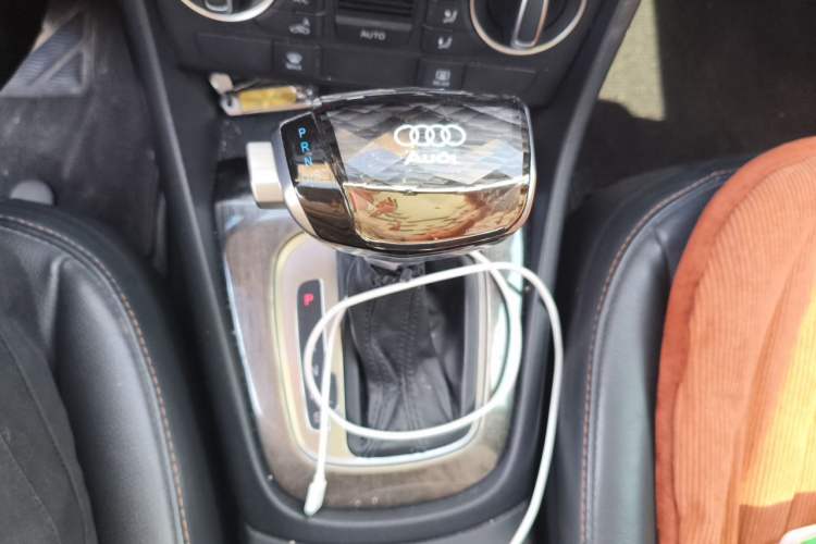 Used Audi Q3 2018 30th Anniversary Edition 30 TFSI Fashion Model Gear Lever