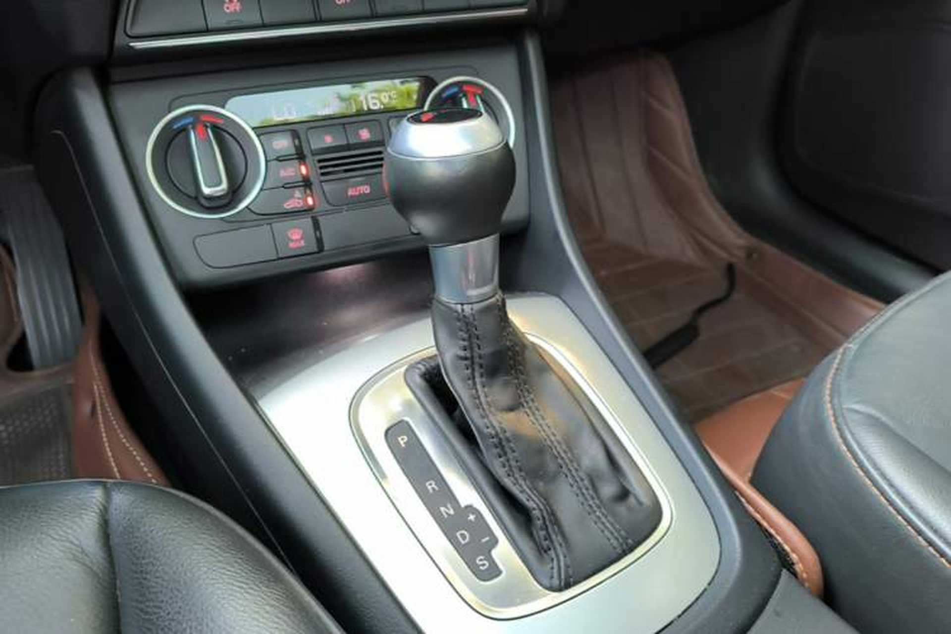 Used Audi Q3 2018 30th Anniversary Edition 30 TFSI Fashion Model Gear Lever