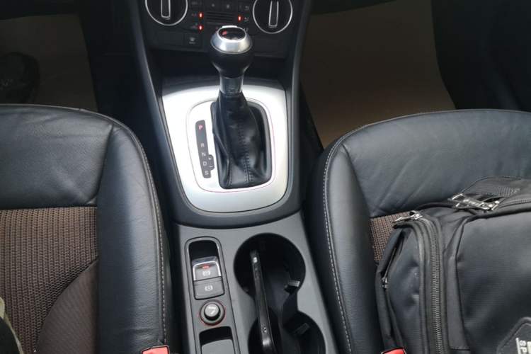 Used Audi Q3 2018 35 TFSI Fashion Edition Collector's Model Gear Lever