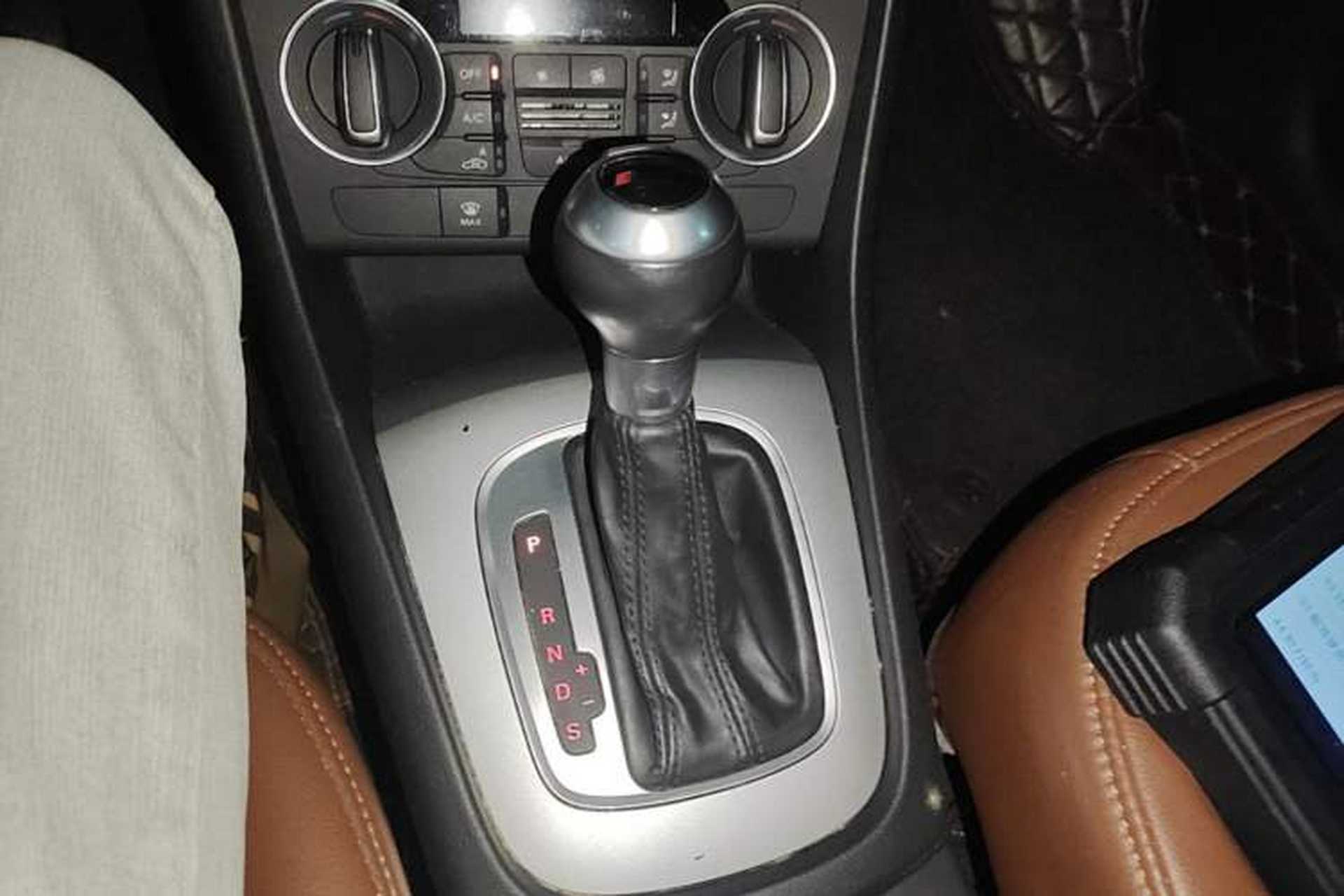 Used Audi Q3 2018 30th Anniversary Edition 30 TFSI Standard Model Gear Lever
