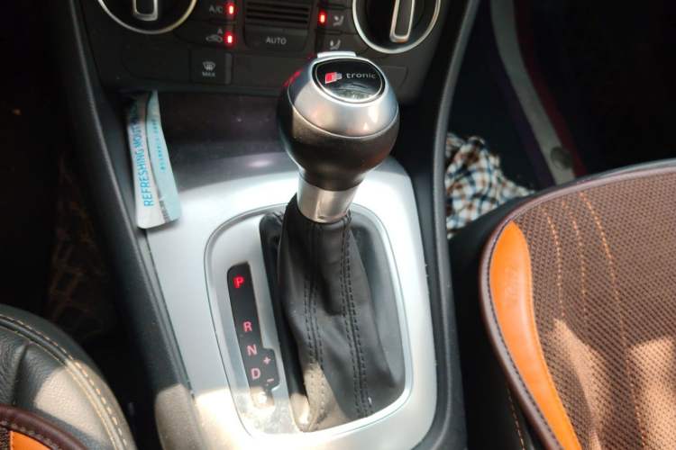 Used Audi Q3 2018 30 TFSI Fashion Edition Collector's Version Gear Lever