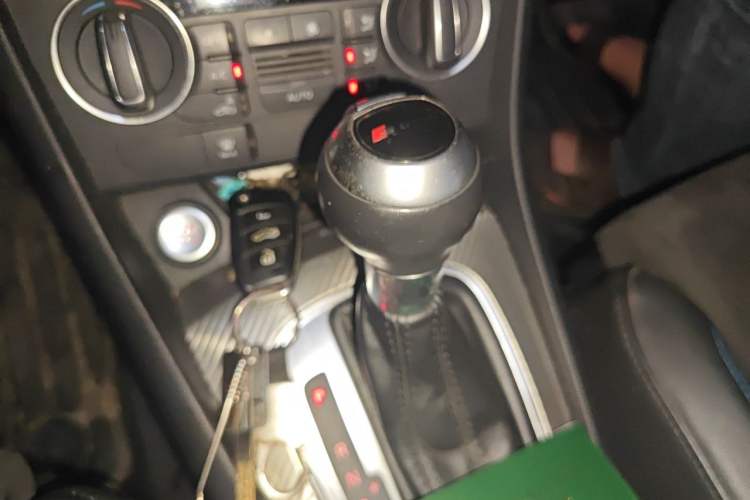 Used Audi Q3 2018 30th Anniversary Edition 35 TFSI Sport Model Gear Lever