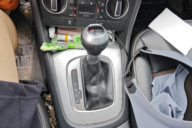 Used Audi Q3 2018 30th Anniversary Edition 30 TFSI Fashion Model Gear Lever