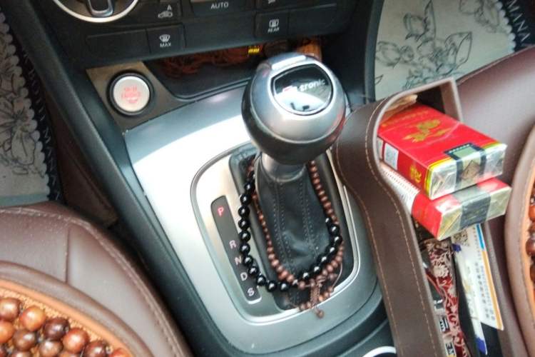 Used Audi Q3 2018 30 TFSI Fashion Edition Collector's Version Gear Lever