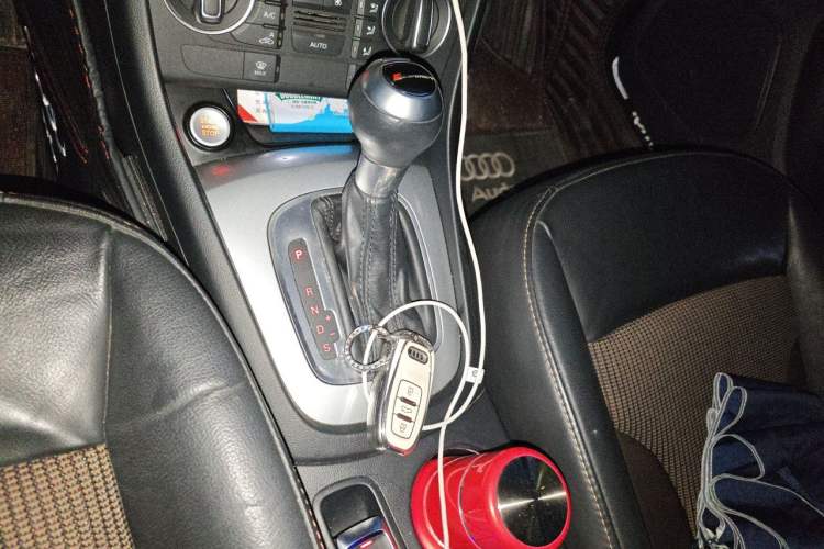 Used Audi Q3 2018 30th Anniversary Edition 30 TFSI Fashion Model Gear Lever