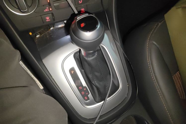 Used Audi Q3 2018 30 TFSI Fashion Edition Collector's Version Gear Lever