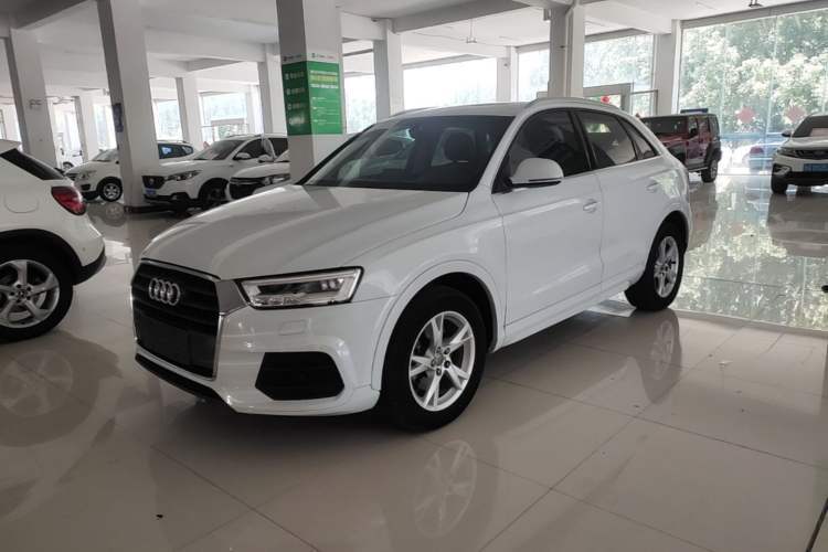 Used Audi Q3 2018 30th Anniversary Edition 30 TFSI Fashion Model Guazi used car, China used car export, Used car for sale, Used cars, Cheapest cars for sale