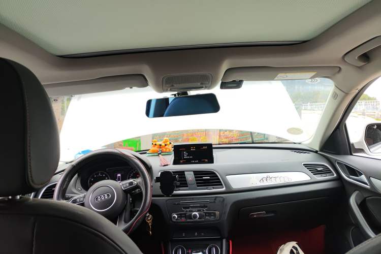 Used Audi Q3 2018 30th Anniversary Edition 30 TFSI Fashion Model Headliner