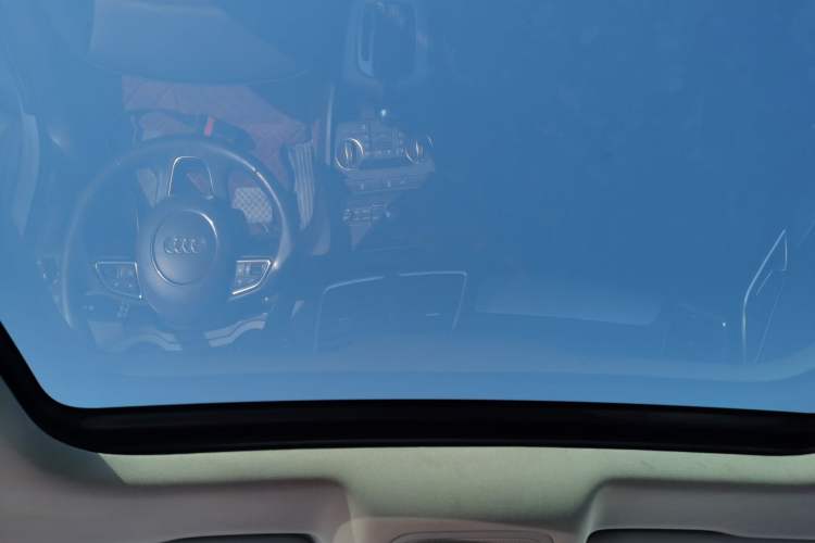 Used Audi Q3 2018 30th Anniversary Edition 30 TFSI Fashion Model Headliner