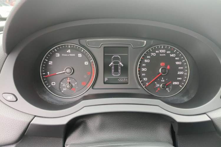 Used Audi Q3 2018 30th Anniversary Edition 30 TFSI Fashion Model Instrument Cluster