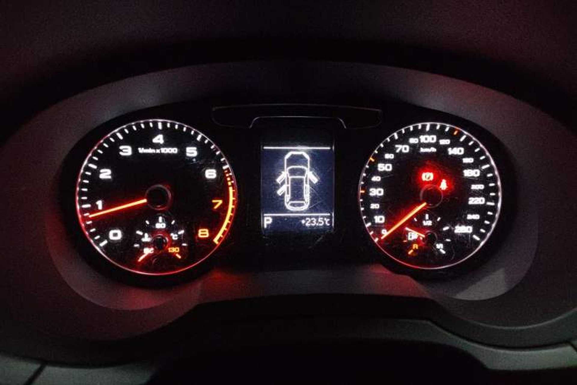 Used Audi Q3 2018 30th Anniversary Edition 30 TFSI Fashion Model Instrument Cluster