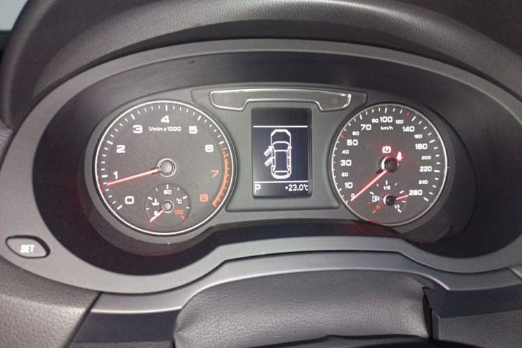 Used Audi Q3 2018 30th Anniversary Edition 35 TFSI Fashion Model Instrument Cluster