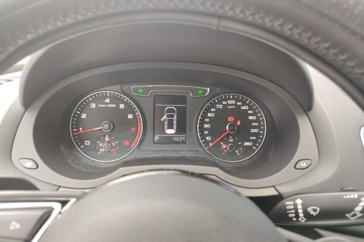 Used Audi Q3 2018 30th Anniversary Edition 30 TFSI Fashion Model Instrument Cluster