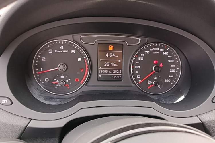 Used Audi Q3 2018 30th Anniversary Edition 35 TFSI Fashion Model Instrument Cluster
