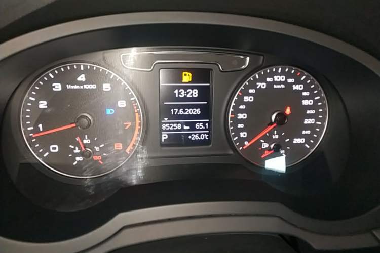 Used Audi Q3 2018 30th Anniversary Edition 30 TFSI Fashion Model Instrument Cluster