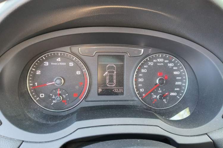 Used Audi Q3 2018 30th Anniversary Edition 30 TFSI Fashion Model Instrument Cluster