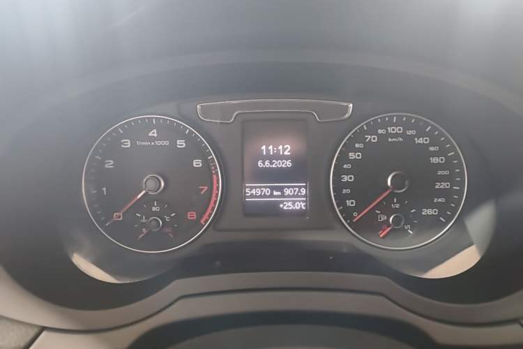 Used Audi Q3 2018 30th Anniversary Edition 30 TFSI Fashion Model Instrument Cluster