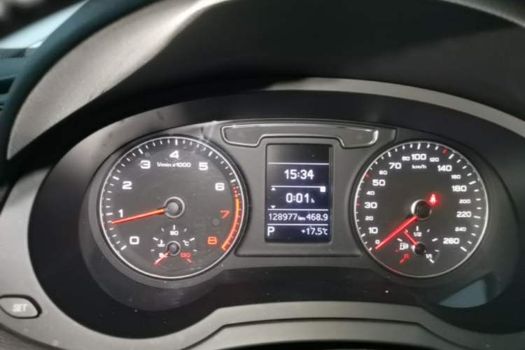Used Audi Q3 2018 30th Anniversary Edition 30 TFSI Fashion Model Instrument Cluster