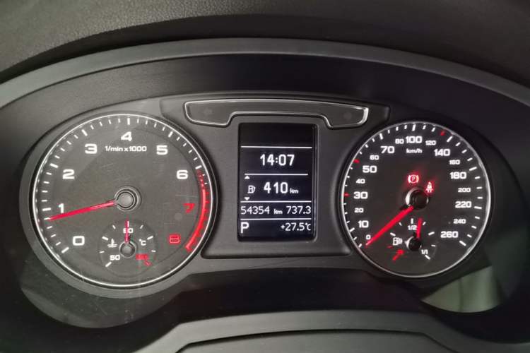 Used Audi Q3 2018 30th Anniversary Edition 30 TFSI Fashion Model Instrument Cluster