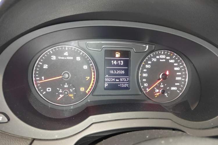 Used Audi Q3 2018 30th Anniversary Edition 30 TFSI Fashion Model Instrument Cluster