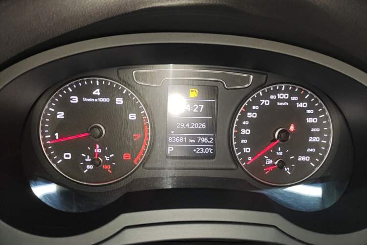 Used Audi Q3 2018 30th Anniversary Edition 30 TFSI Fashion Model Instrument Cluster