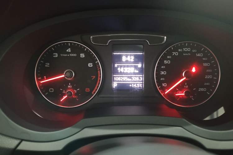 Used Audi Q3 2018 30th Anniversary Edition 30 TFSI Fashion Model Instrument Cluster