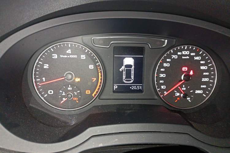 Used Audi Q3 2018 30th Anniversary Edition 30 TFSI Fashion Model Instrument Cluster