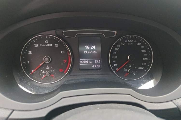Used Audi Q3 2018 30th Anniversary Edition 30 TFSI Fashion Model Instrument Cluster
