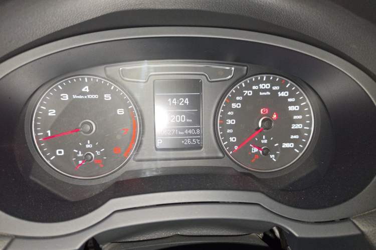 Used Audi Q3 2018 30th Anniversary Edition 30 TFSI Fashion Model Instrument Cluster