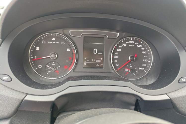 Used Audi Q3 2018 30th Anniversary Edition 35 TFSI Fashion Model Instrument Cluster
